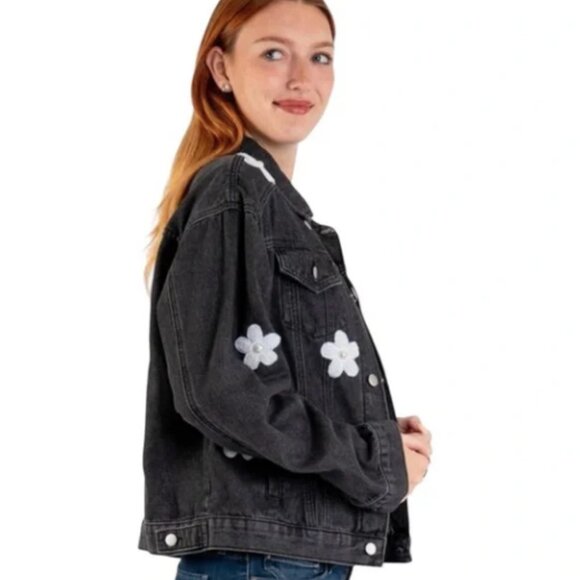 BLUE VELVET DAISY FLOWER DENIM JACKET - Picture 2 of 5